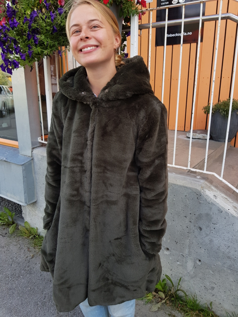 Bilde av ELLA & IL JAKKE CATH FAKE FUR JACKET