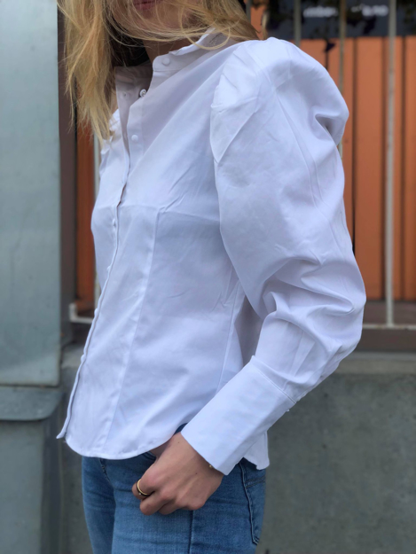 Bilde av ANEMONE BLOUSE - SKJORTE MED PUFF-ARMER