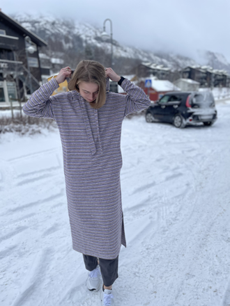 Bilde av IBEN MASE DRESS NWE