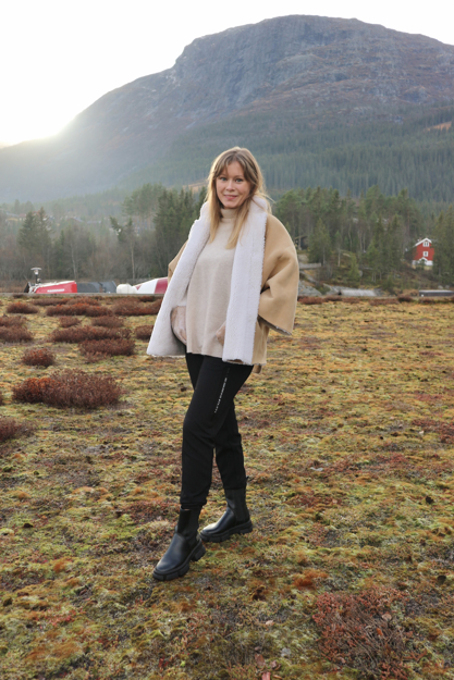 Bilde av BENEDIKTE UTZON KATE COAT CAMEL ONE SIZE DAME