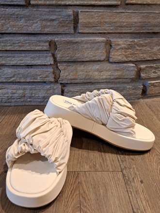 Bilde av STEVE MADDEN BELLSHORE SANDAL