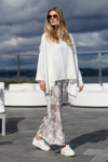 Bilde av ANEMONE DREAM BLOUSE OFFWHITE ONE SIZE DAME
