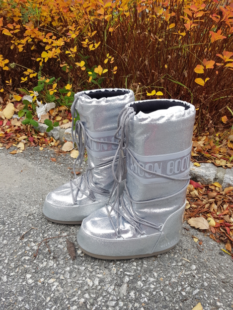 Glitter on sale moon boots